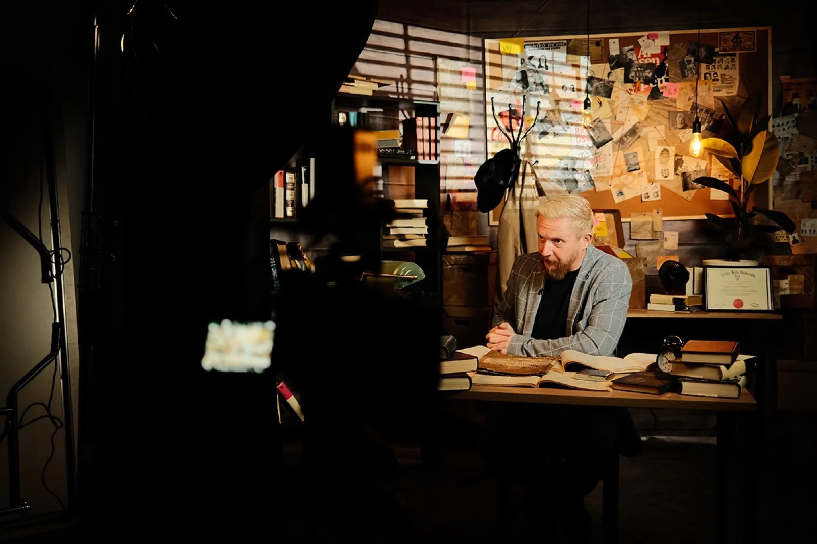 Съёмка интервью с экспертом для документального сериала «Исторический детектив»