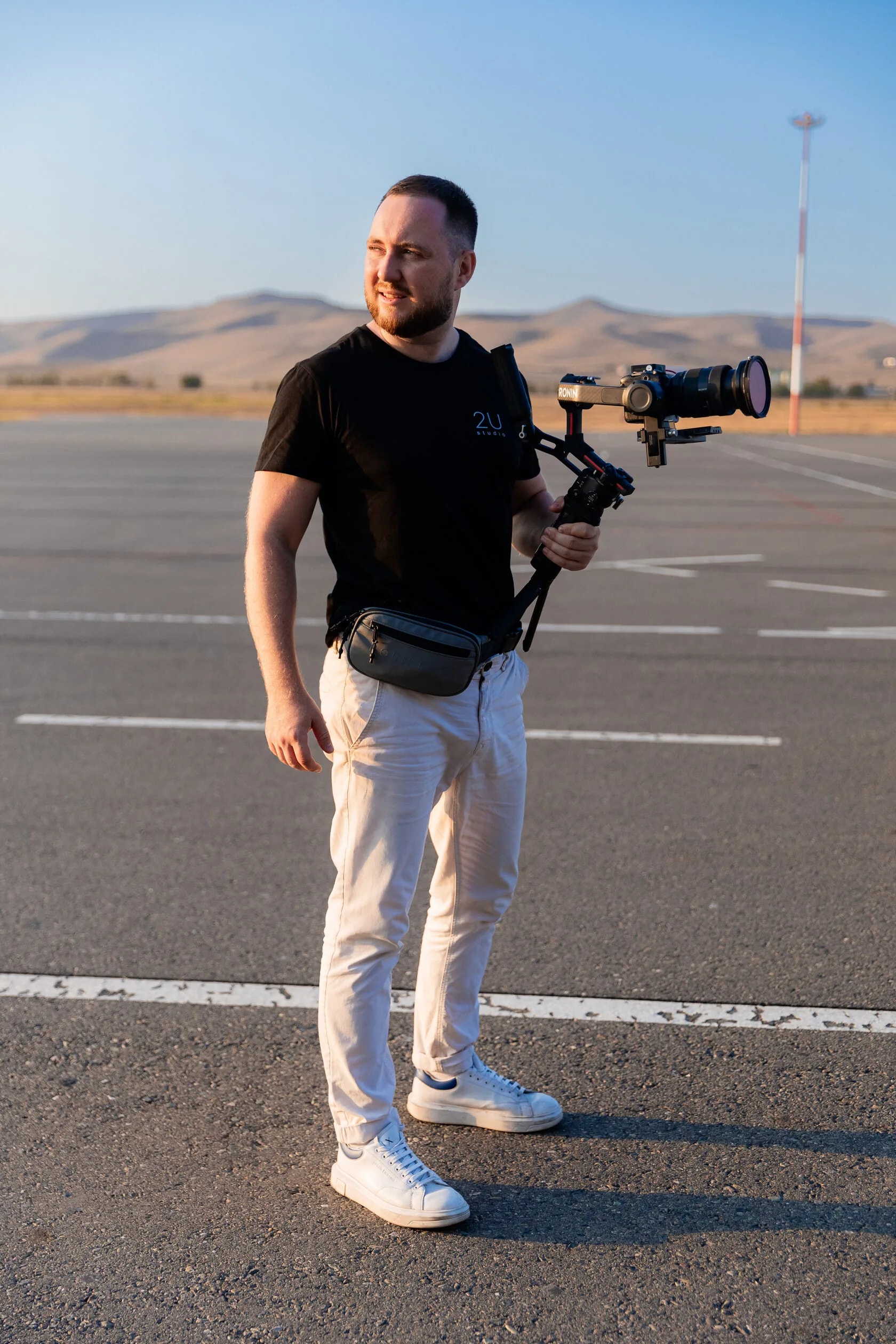 Вертикальный кадр с работы оператора на форуме «Сообщество»